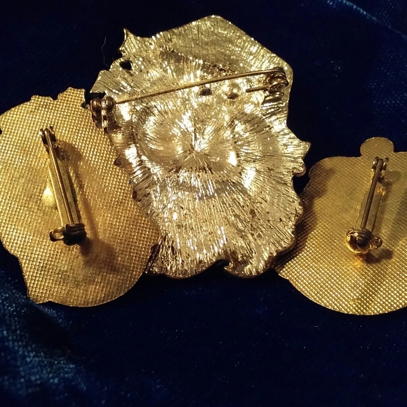 🌙Vintage Holiday Pin Bundle of 3 - Picture 7 of 7